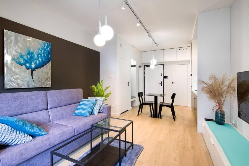 Modern Apt Next To Train Station Cracovia Exterior foto